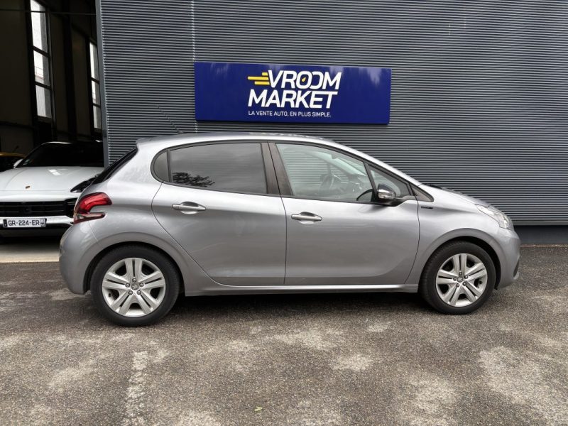 PEUGEOT 208 1.2 PureTech 82ch Allure 1ère Main 