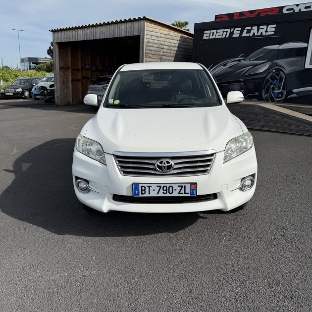 TOYOTA RAV4 2.2 D4D 150ch 2WD 2011
