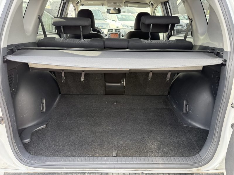 TOYOTA RAV4 2.2 D4D 150ch 2WD 2011