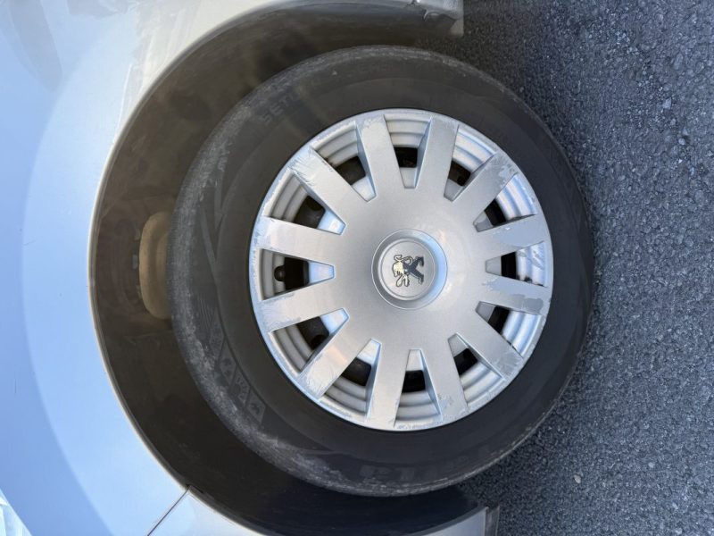 PEUGEOT 207 1.6 HDI 90ch 98g 