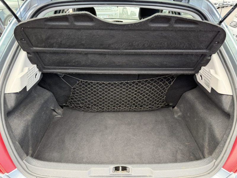 PEUGEOT 207 1.6 VTI 120ch 