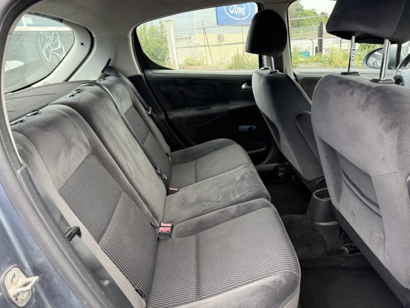 PEUGEOT 207 1.6 VTI 120ch 