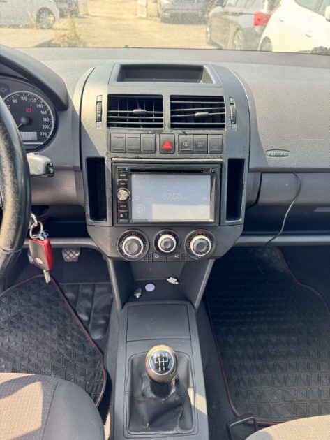 VOLKSWAGEN POLO 4 1.2i
