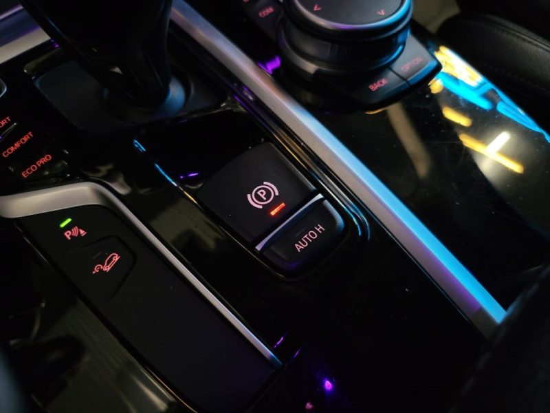 BMW X4 20d 2.0 XDrive X LINE / SUIVIE COMPLET BMW + AFFICHAGE TETE HAUTE + CARPLAY /