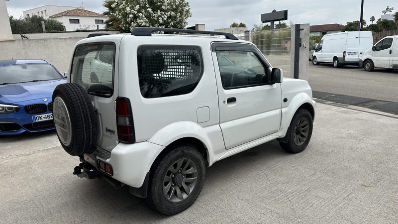 SUZUKI JIMNY 2016