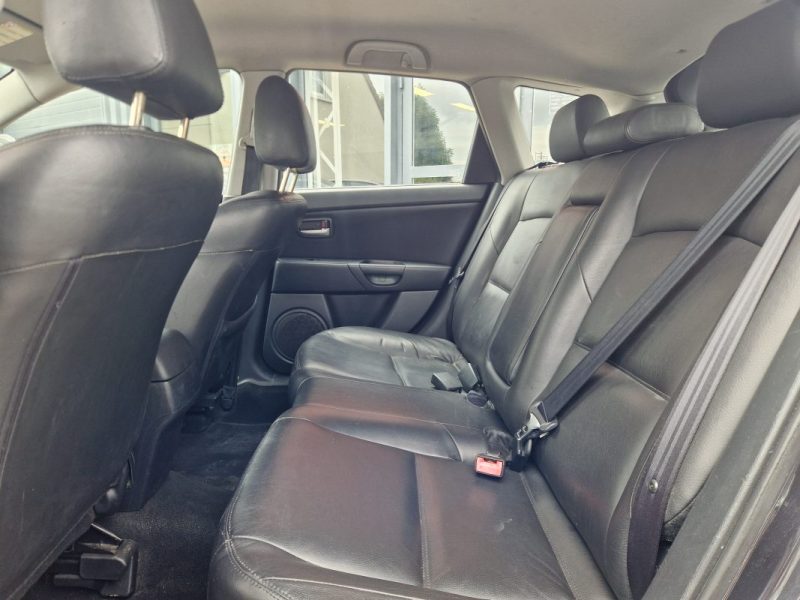 MAZDA MAZDA 3 1.6L MZ-CD 110cv - CUIR - CLIM *GARANTIE REVISE*