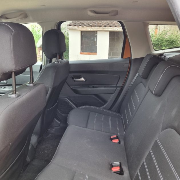 DACIA DUSTER 1.5 dCi FAP eco2 4x2 EDC6 110 cv Boîte auto