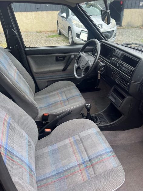 VOLKSWAGEN GOLF 1990