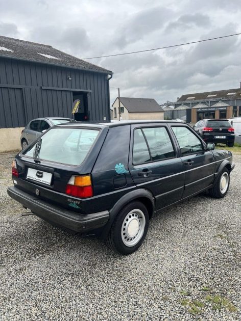 VOLKSWAGEN GOLF 1990