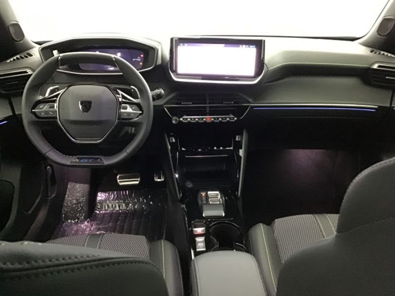 Peugeot 2008 Hybrid 145 e-DCS6 GT