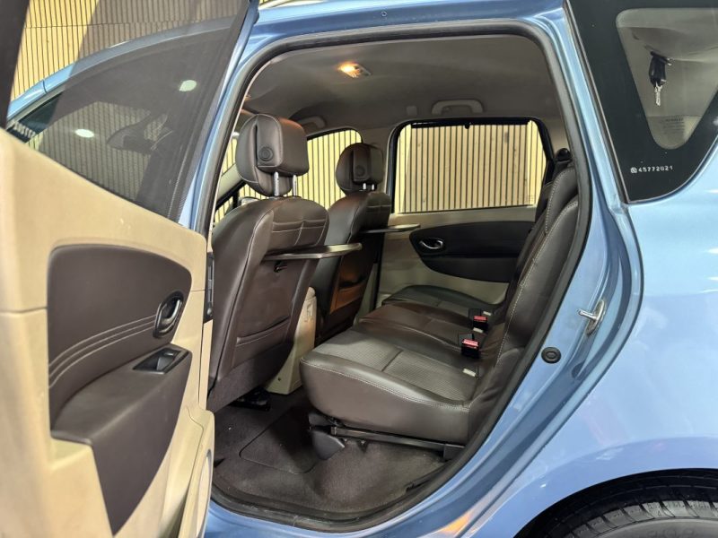 RENAULT MEGANE SCENIC 2011