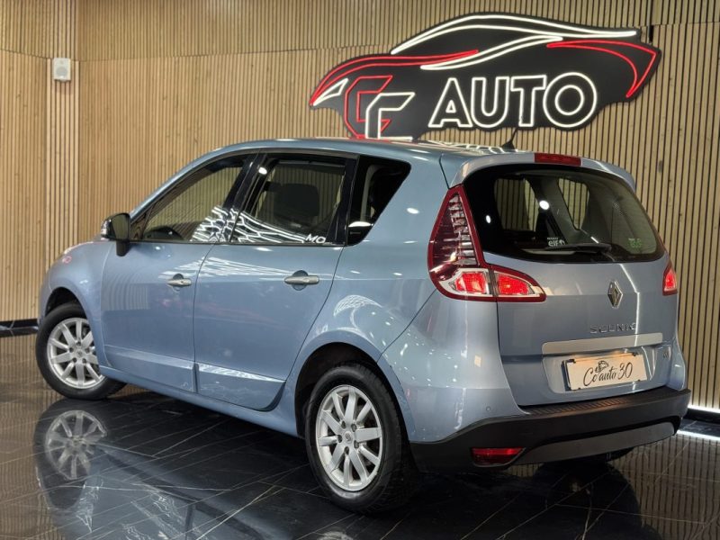 RENAULT MEGANE SCENIC 2011