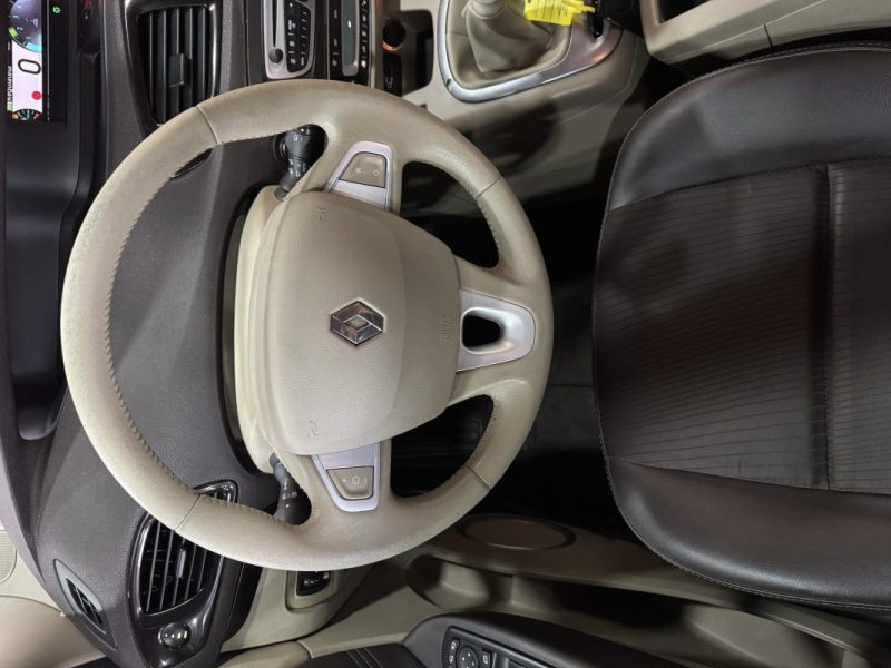 RENAULT MEGANE SCENIC 2011