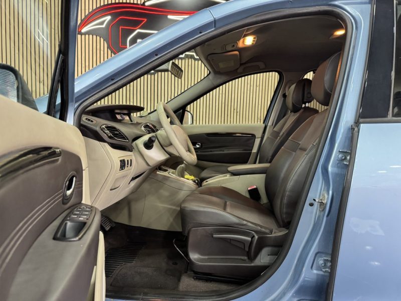 RENAULT MEGANE SCENIC 2011