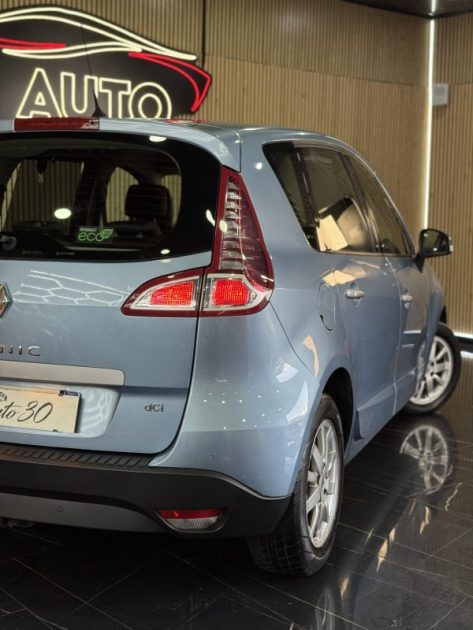 RENAULT MEGANE SCENIC 2011