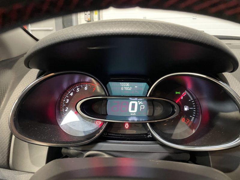 RENAULT CLIO 4 RS 18 220ch BVA 