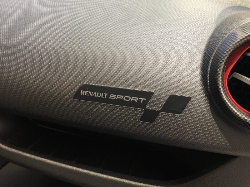 RENAULT CLIO 4 RS 18 220ch BVA 