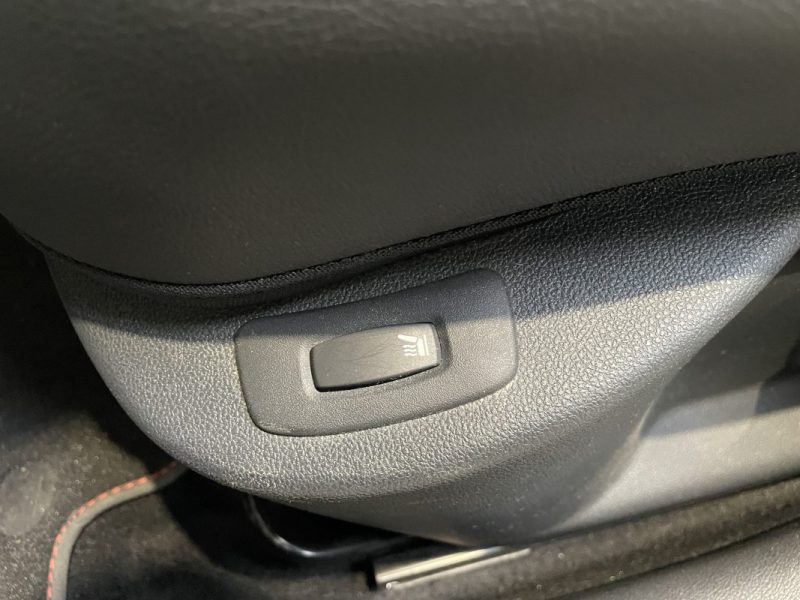 RENAULT CLIO 4 RS 18 220ch BVA 