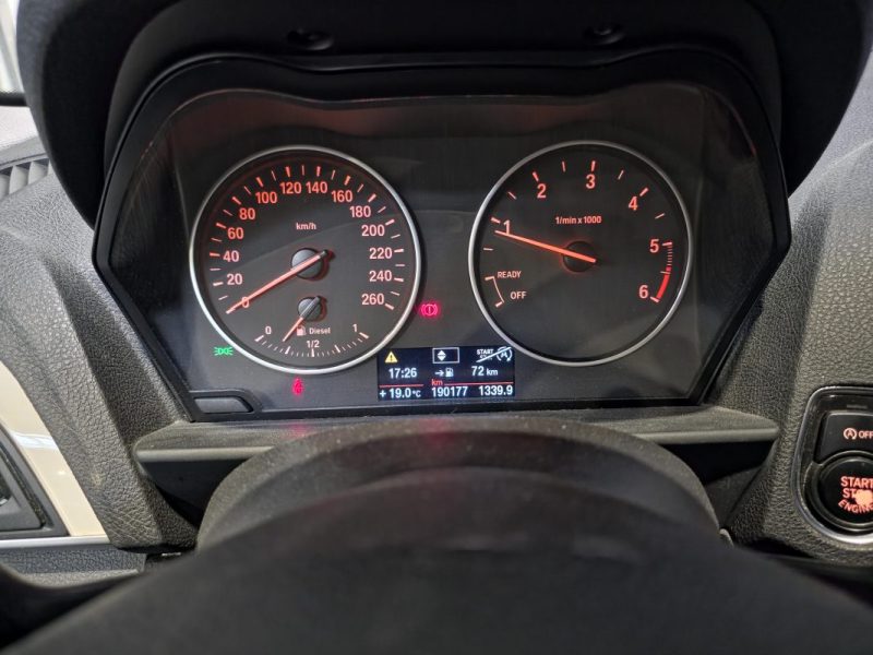 B.M.W. SERIE 1 2014BMW Série 1 F20 118d 2.0 143 ch Urban Life