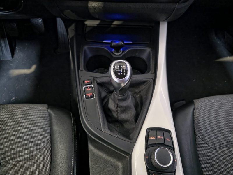 B.M.W. SERIE 1 2014BMW Série 1 F20 118d 2.0 143 ch Urban Life