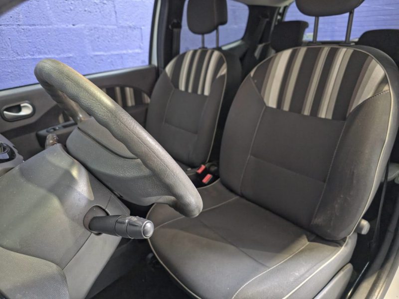 Renault Twingo II Phase 2 1.2 75 ch Limited –