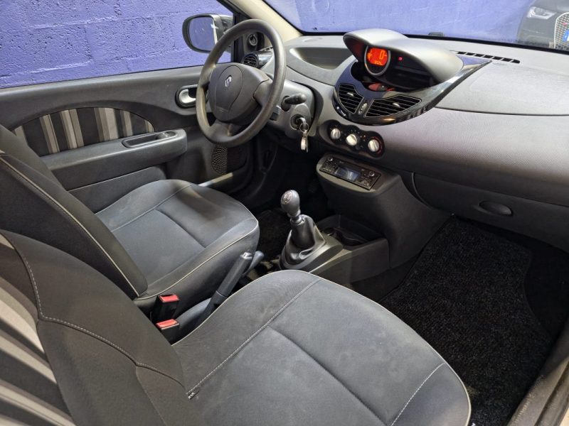 Renault Twingo II Phase 2 1.2 75 ch Limited –