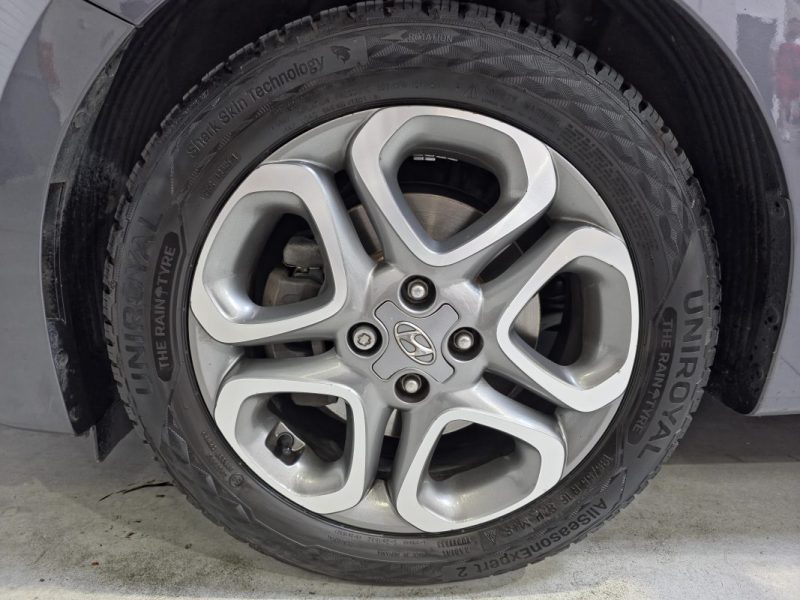 Hyundai i20 II Phase 2 1.0 T-GDi 100 ch Édition Mondiale / SUIVI D'ENTRETIEN