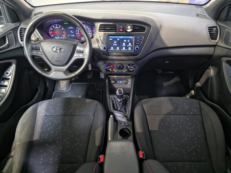 Hyundai i20 II Phase 2 1.0 T-GDi 100 ch Édition Mondiale / SUIVI D'ENTRETIEN