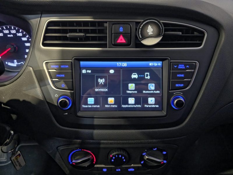 Hyundai i20 II Phase 2 1.0 T-GDi 100 ch Édition Mondiale / SUIVI D'ENTRETIEN