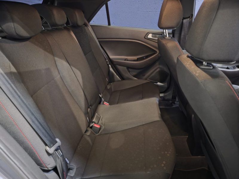 Hyundai i20 II Phase 2 1.0 T-GDi 100 ch Édition Mondiale / SUIVI D'ENTRETIEN