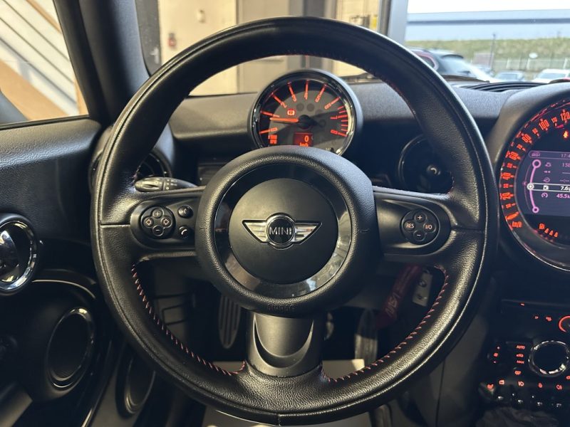 MINI COOPER S 1.6i 211ch JOHN COOPER WORKS