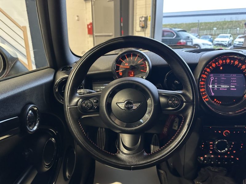 MINI COOPER S 1.6i 211ch JOHN COOPER WORKS