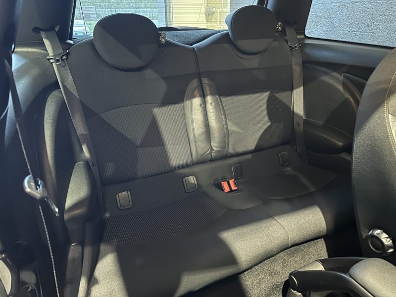 MINI COOPER S 1.6i 211ch JOHN COOPER WORKS