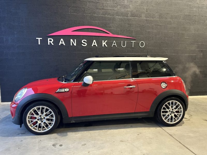 MINI COOPER S 1.6i 211ch JOHN COOPER WORKS