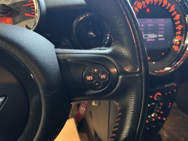 MINI COOPER S 1.6i 211ch JOHN COOPER WORKS