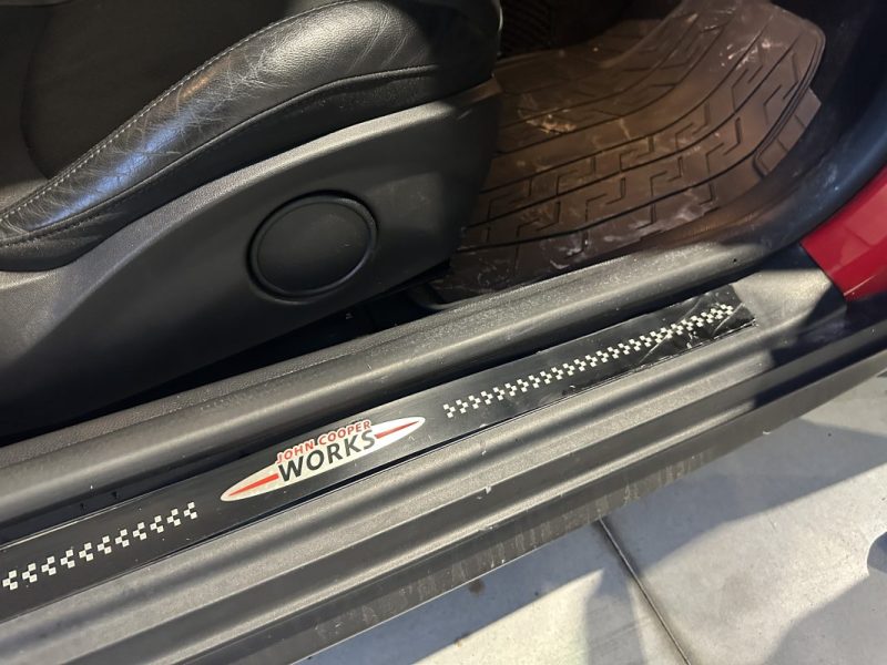 MINI COOPER S 1.6i 211ch JOHN COOPER WORKS