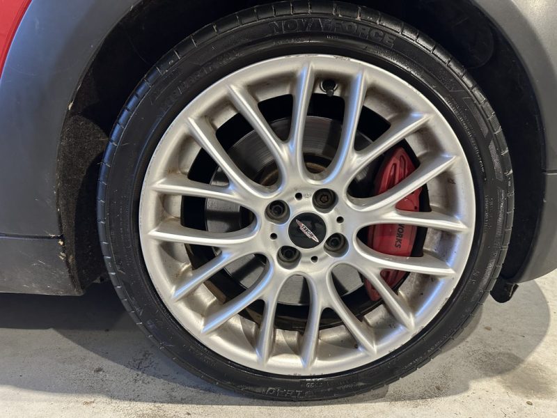 MINI COOPER S 1.6i 211ch JOHN COOPER WORKS