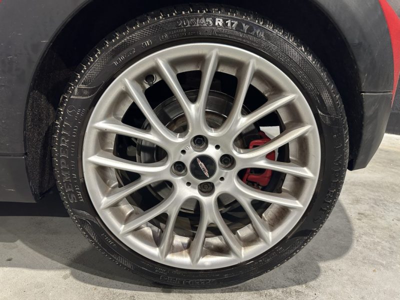 MINI COOPER S 1.6i 211ch JOHN COOPER WORKS