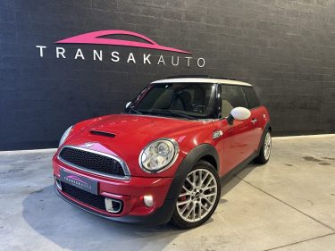 MINI COOPER S 1.6i 211ch JOHN COOPER WORKS