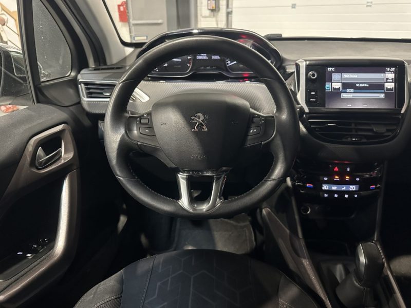 PEUGEOT 2008 2015