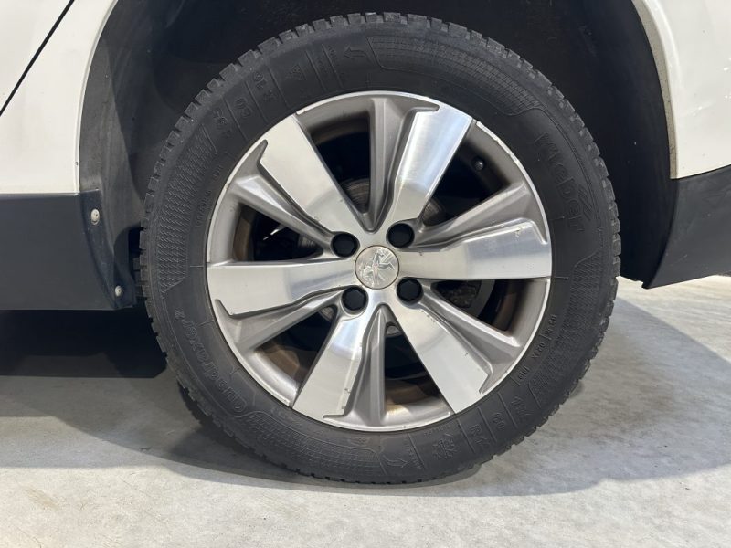 PEUGEOT 2008 2015
