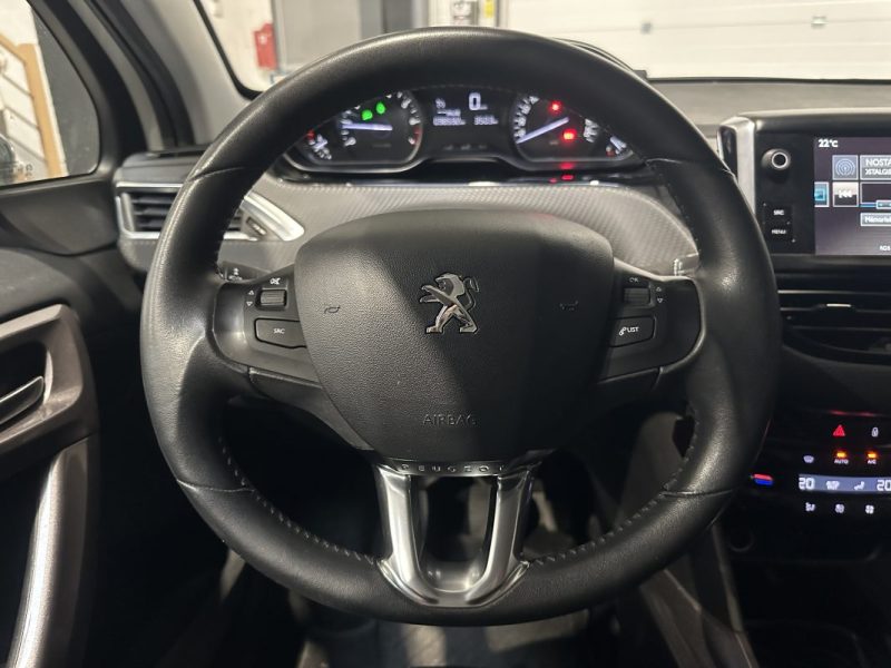 PEUGEOT 2008 2015