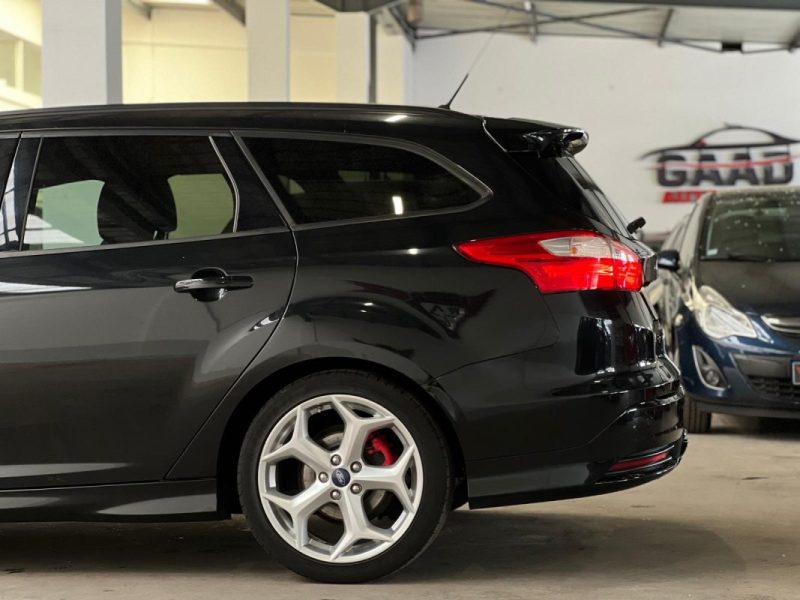 FORD FOCUS ST 250CH ECOBOOST BREAK