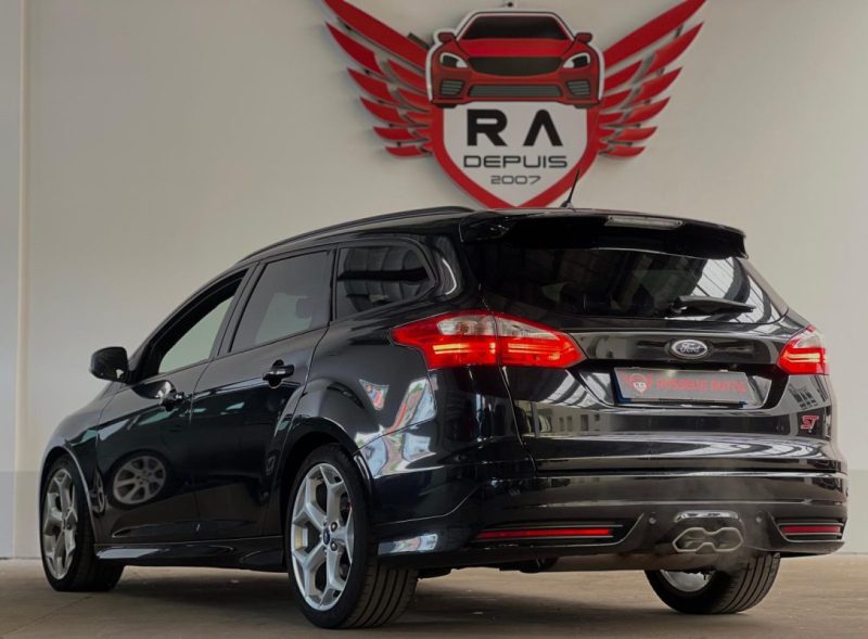 FORD FOCUS ST 250CH ECOBOOST BREAK
