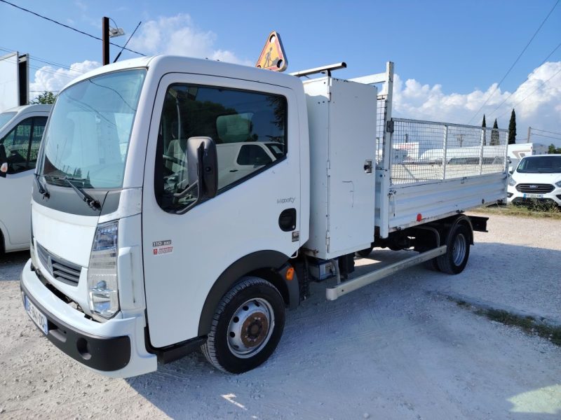 RENAULT MAXITY 2.5dci benne 2008