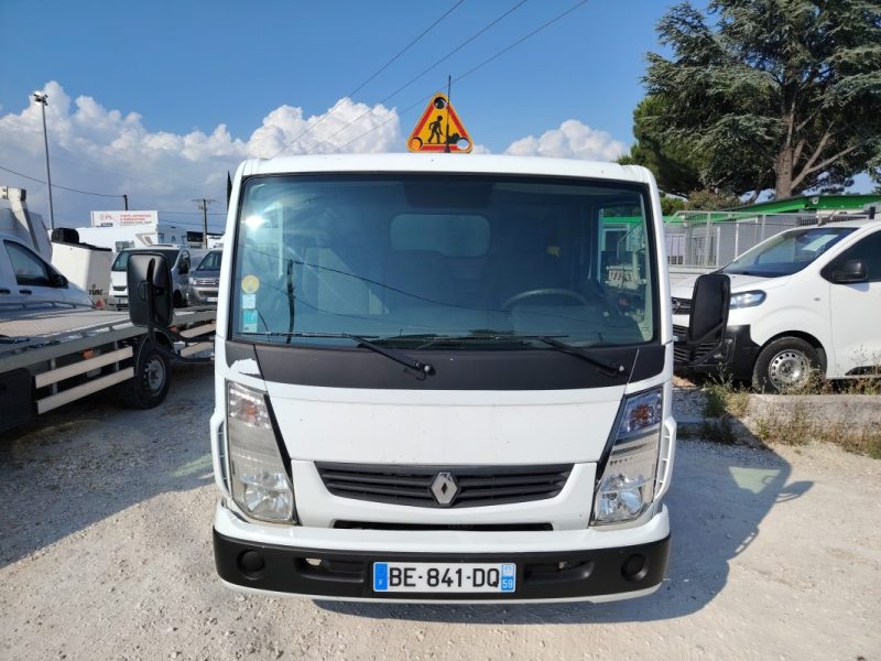 RENAULT MAXITY 2.5dci benne 2008