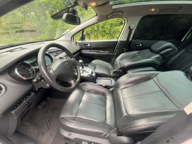 PEUGEOT 5008 7 PLACES BOITE AUTO