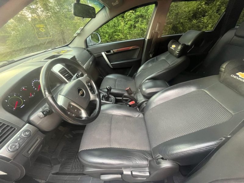 CHEVROLET CAPTIVA 2010 7 PLACES