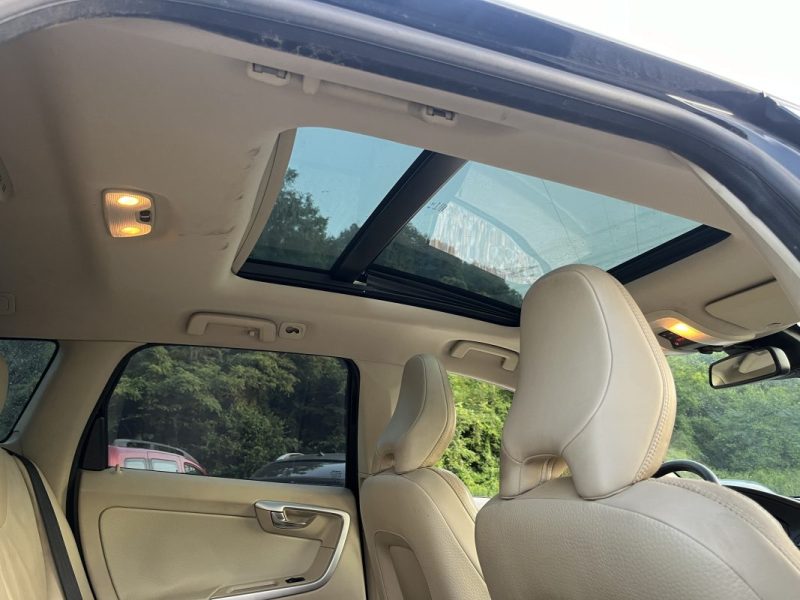 VOLVO XC60 AWD D5 2.4 D 185 cv Boîte auto