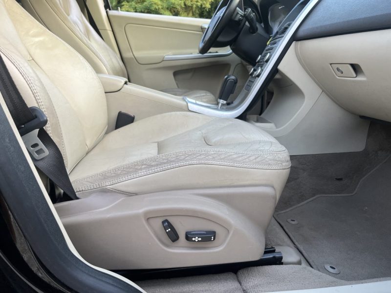 VOLVO XC60 AWD D5 2.4 D 185 cv Boîte auto